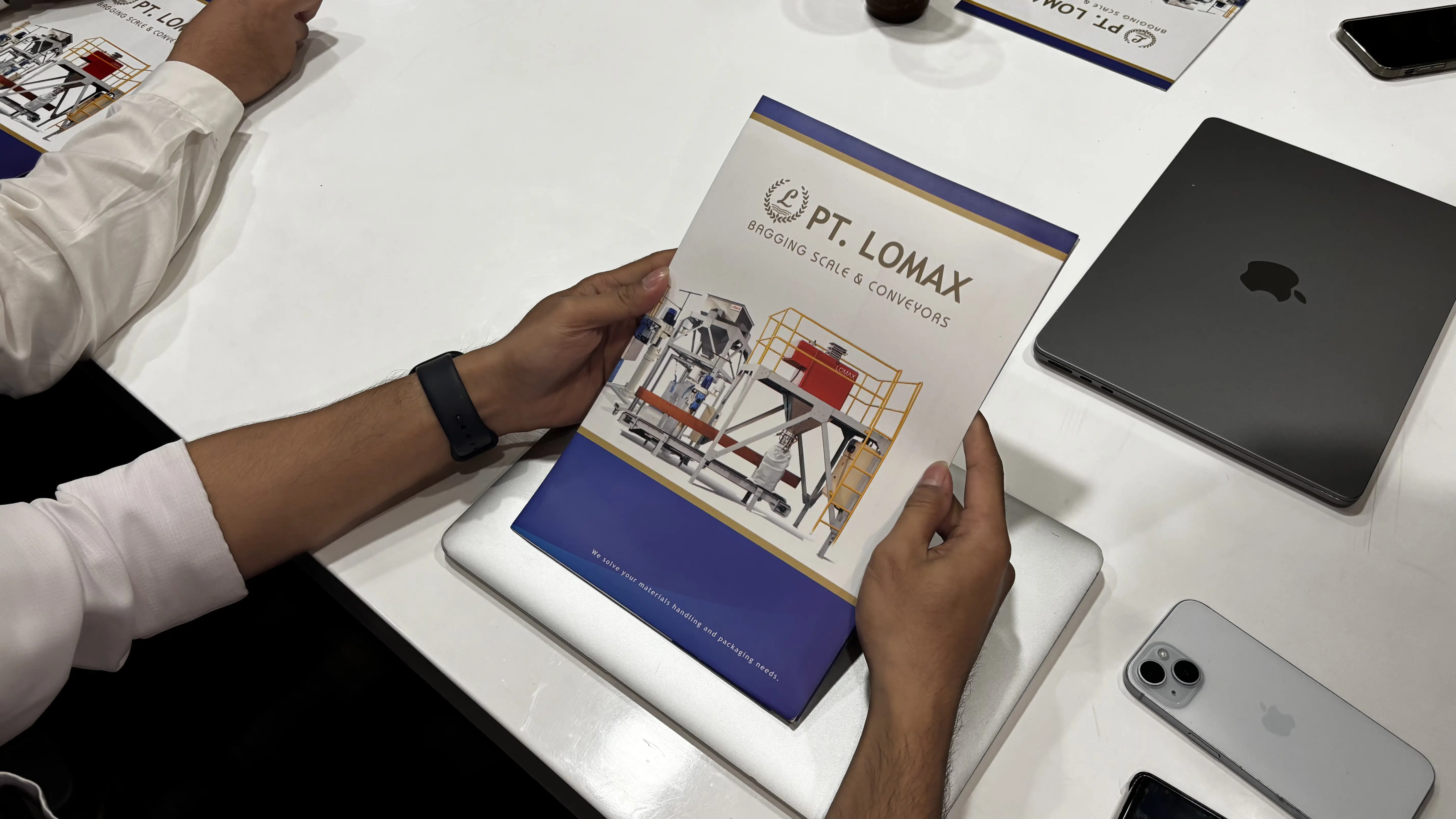 LOMAX Brochure